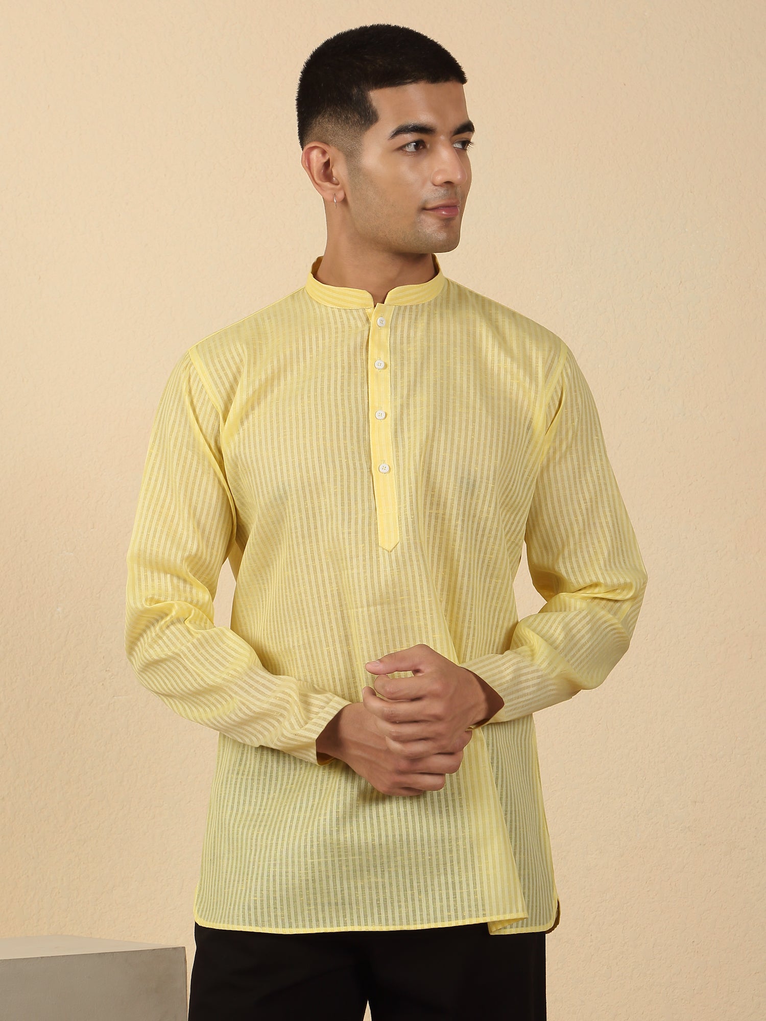 Men Vertical Striped Cotton Short Kurta with Mandarin Collar
