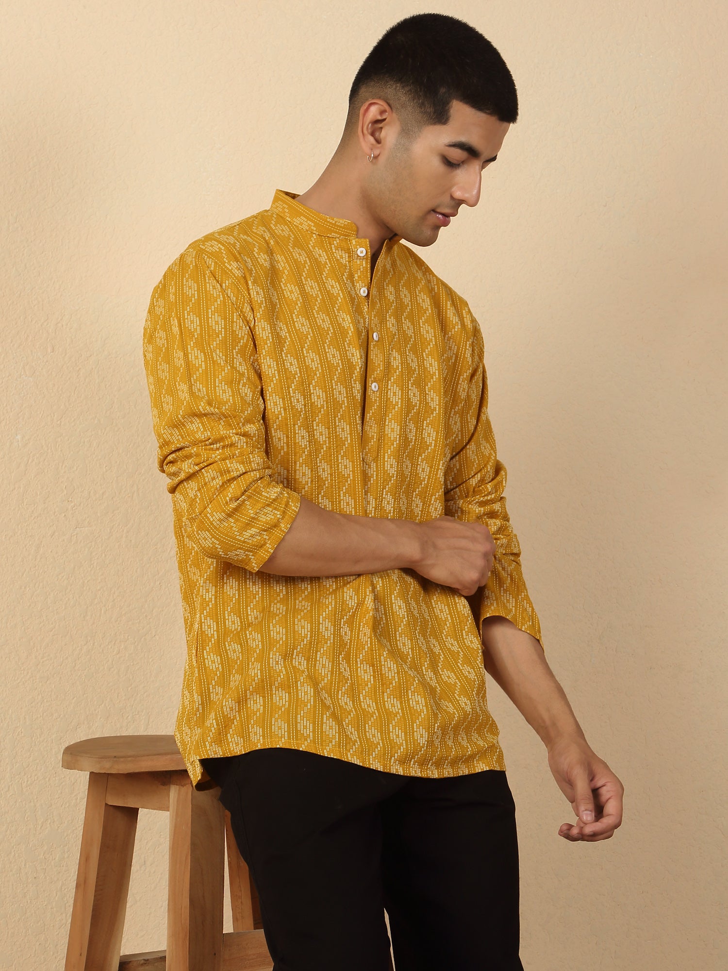 Men's Woven Design Pure Cotton Short Kurta