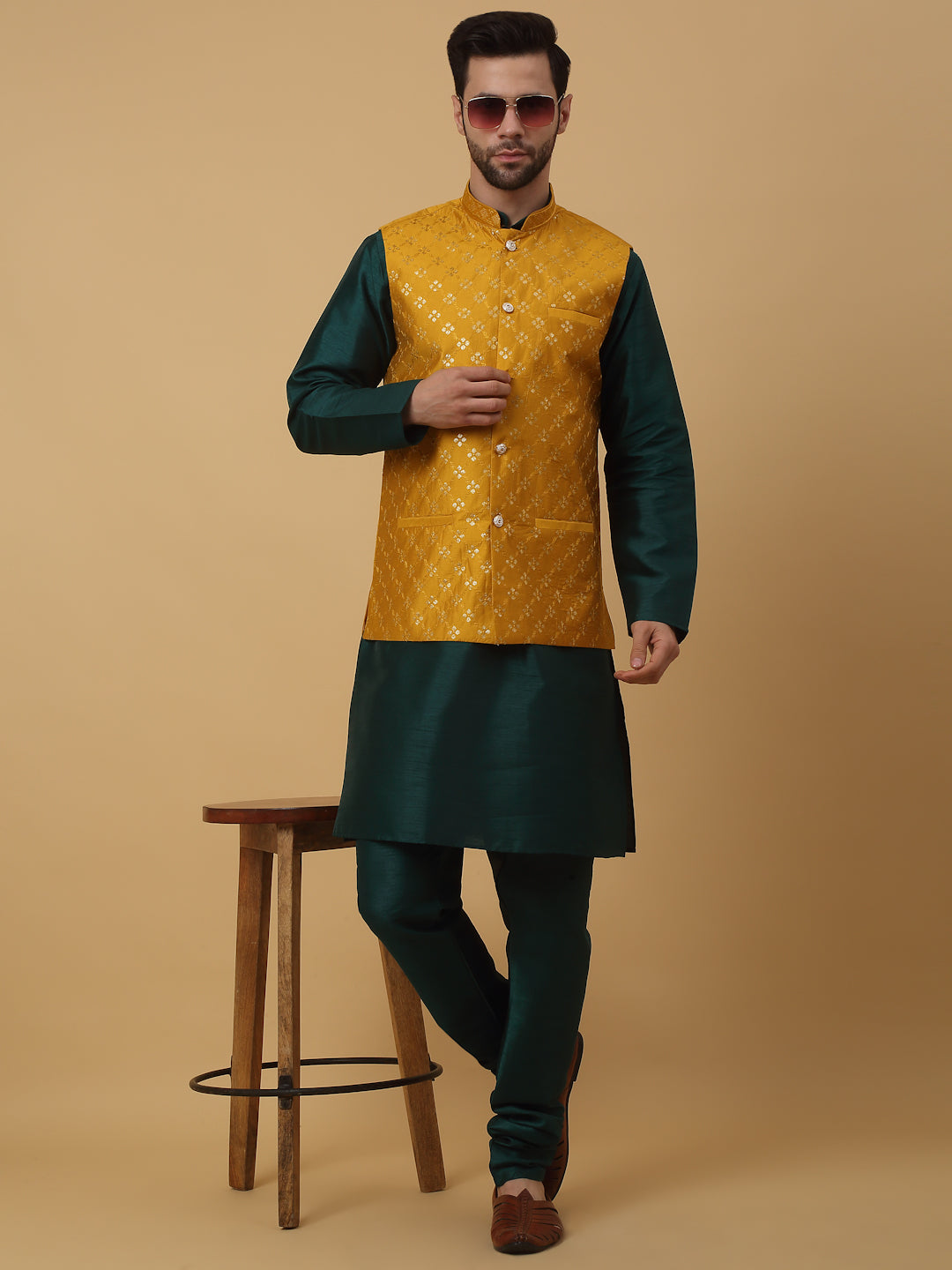 KRAFT INDIA Men's Silk Blend Green Kurta, Churidar with Cotton Silk Embroided Sequenced Nehru Jacket Set