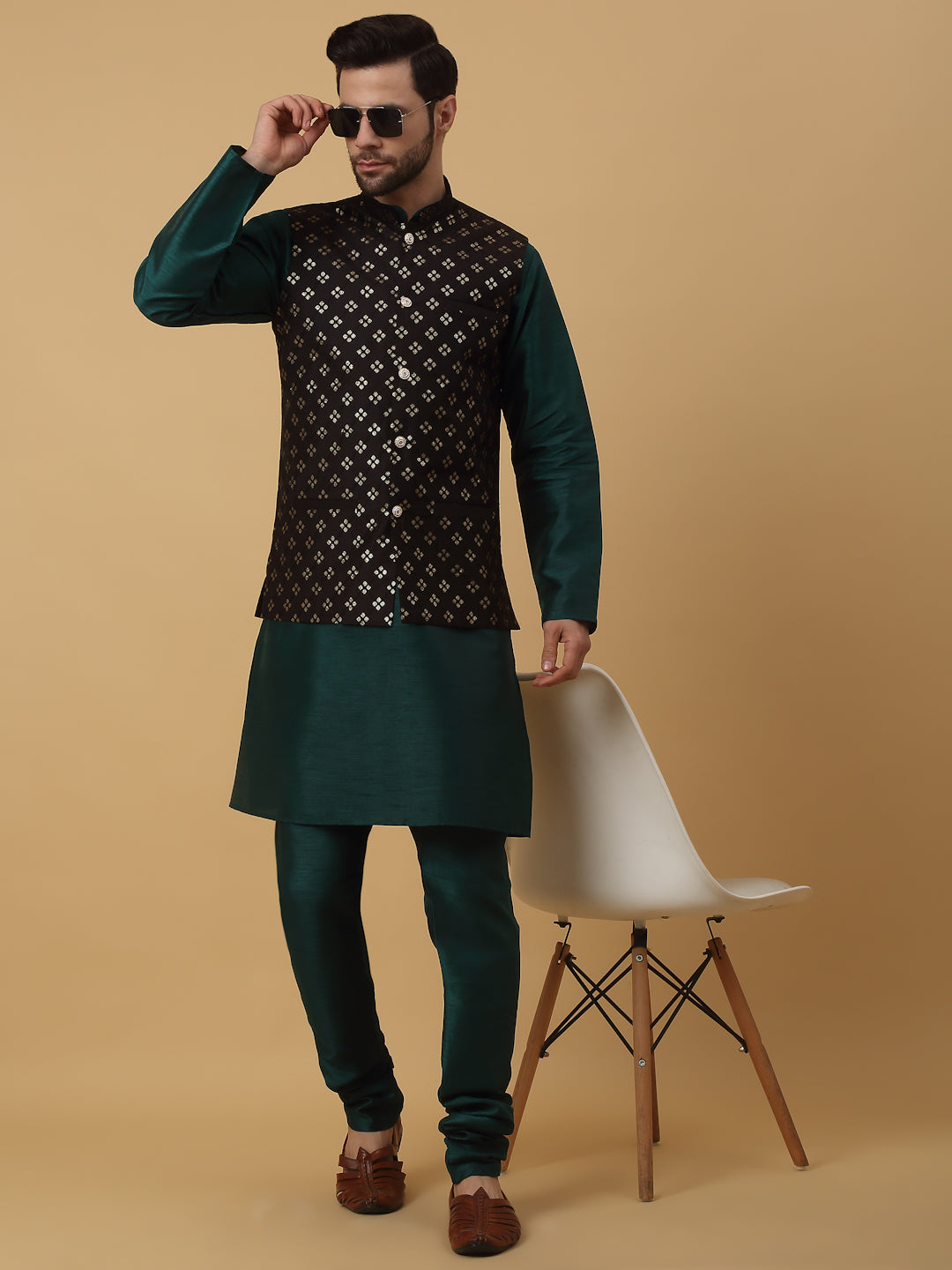 KRAFT INDIA Men's Silk Blend Green Kurta, Churidar with Cotton Silk Embroided Sequenced Nehru Jacket Set