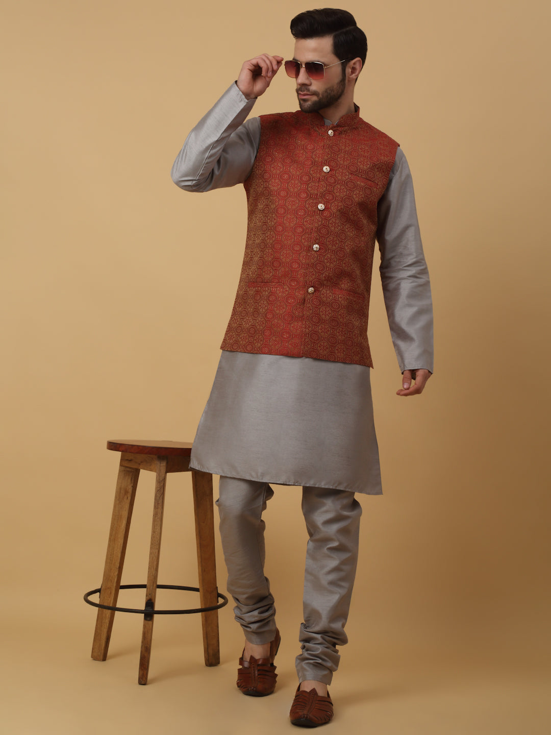 KRAFT INDIA Men's Silk Blend Grey Kurta, Churidar with Jacquard Bandhani Silk Blend Nehru Jacket Set