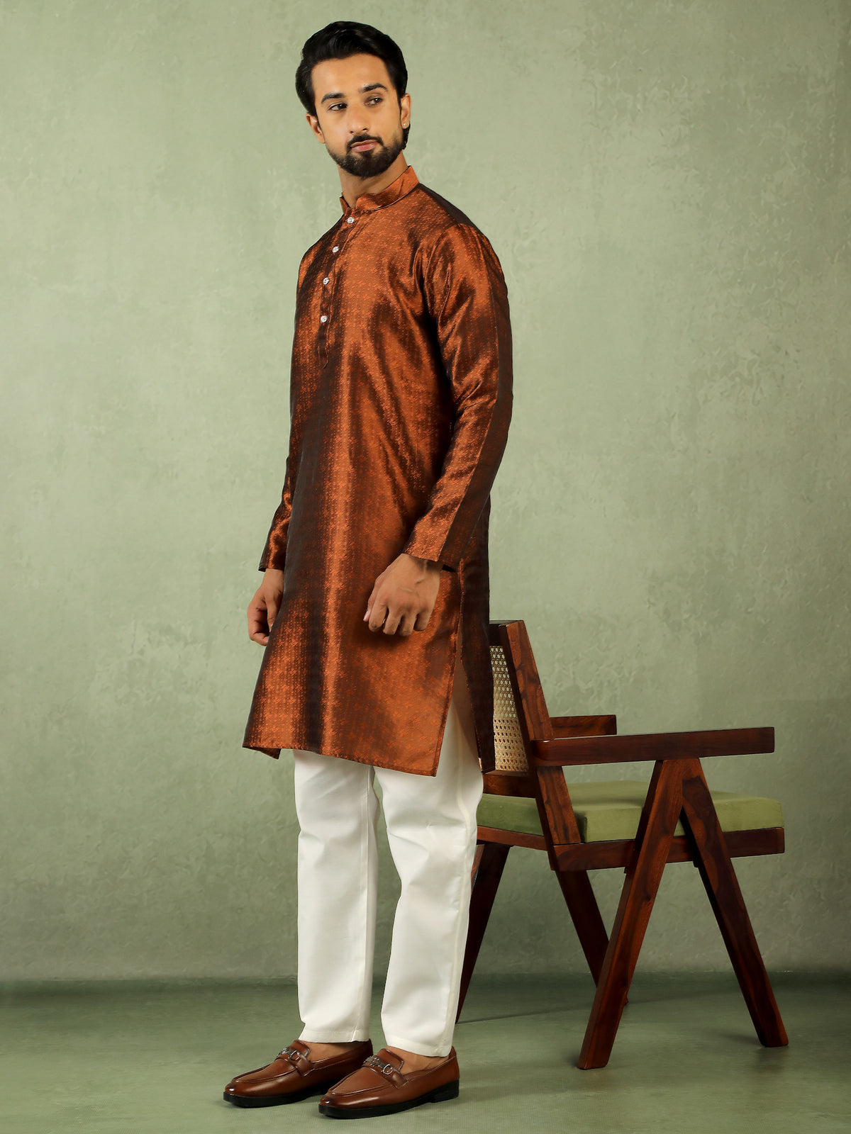 Men Jacquard Floral Mandarin Collor Long Kurta - Rust