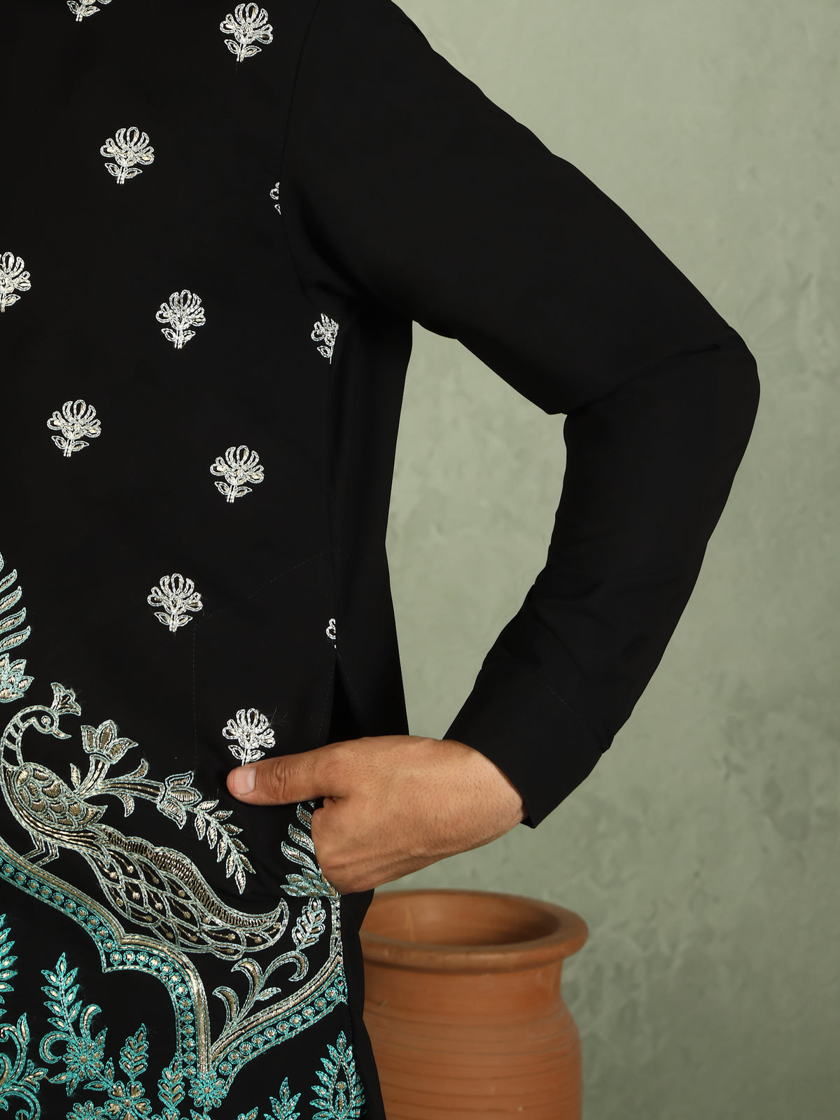 Luxe Men's Japanese Fabric Ethnic Motifs with Zari Birds Embroidered Kurta - Blue