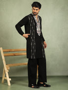 Luxe Men's Japanese Yoke Design Multi Floral Embroidery V-Neck Kurta - Black