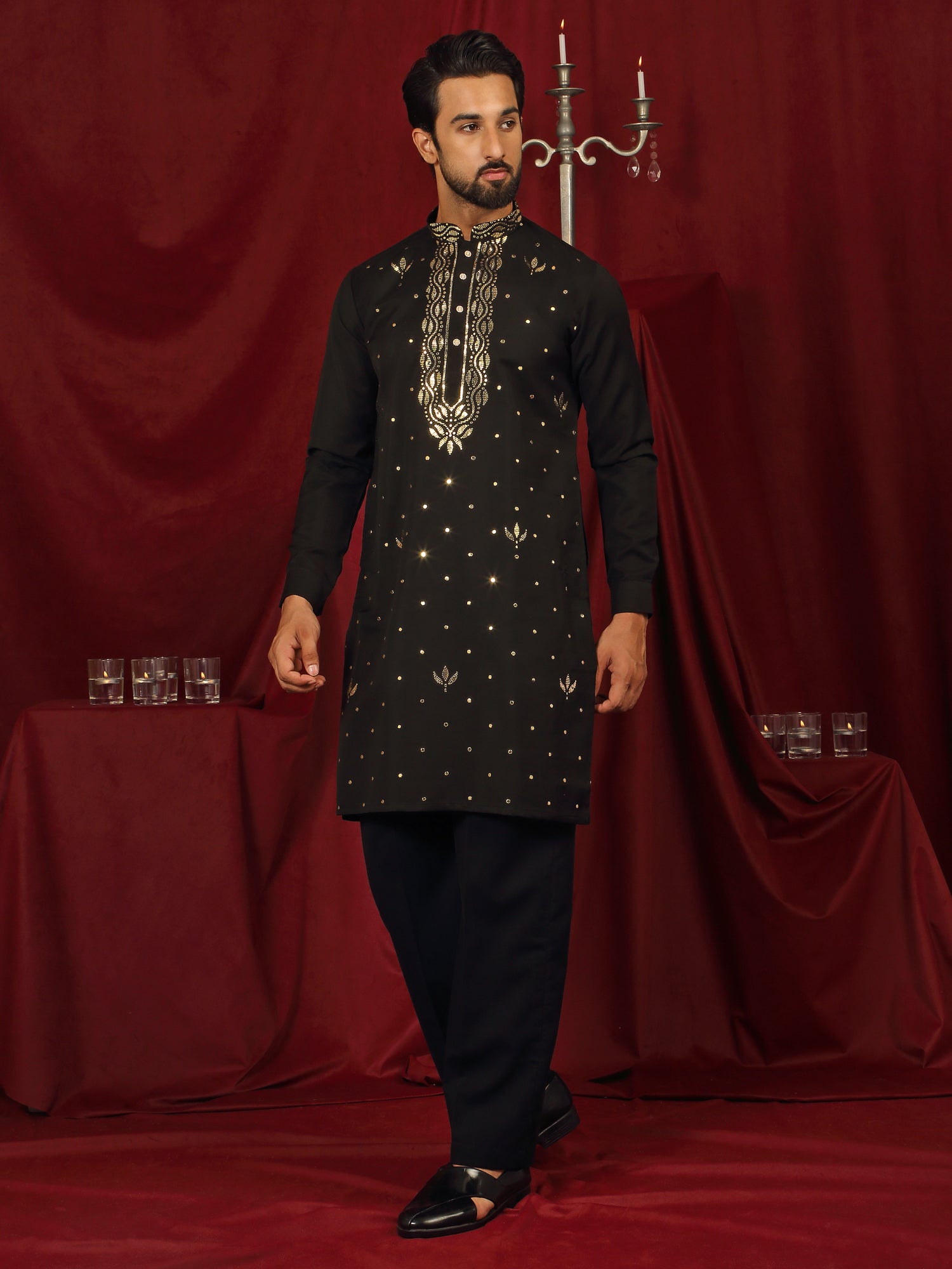 Luxe Men's Japanese Ethnic Motifs Design Golden Foil Work V-Neck Kurta - Black