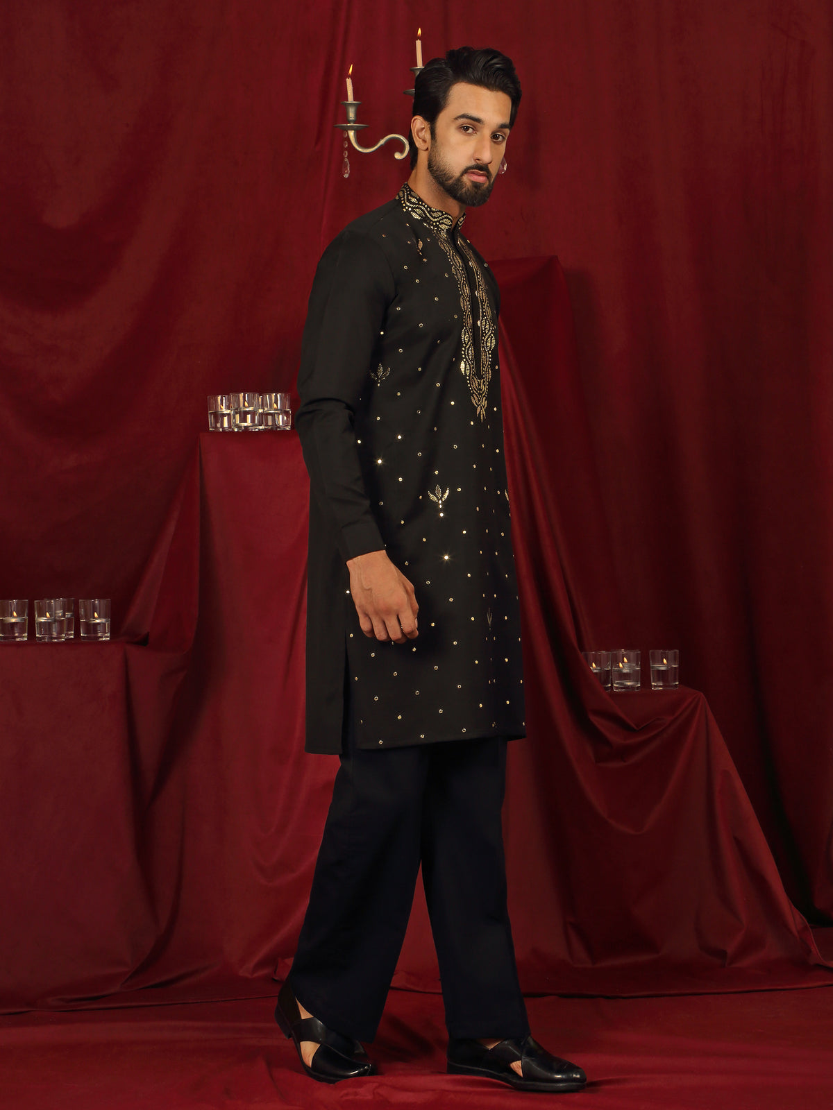 Luxe Men's Japanese Ethnic Motifs Design Golden Foil Work V-Neck Kurta with Trouser Set - Black