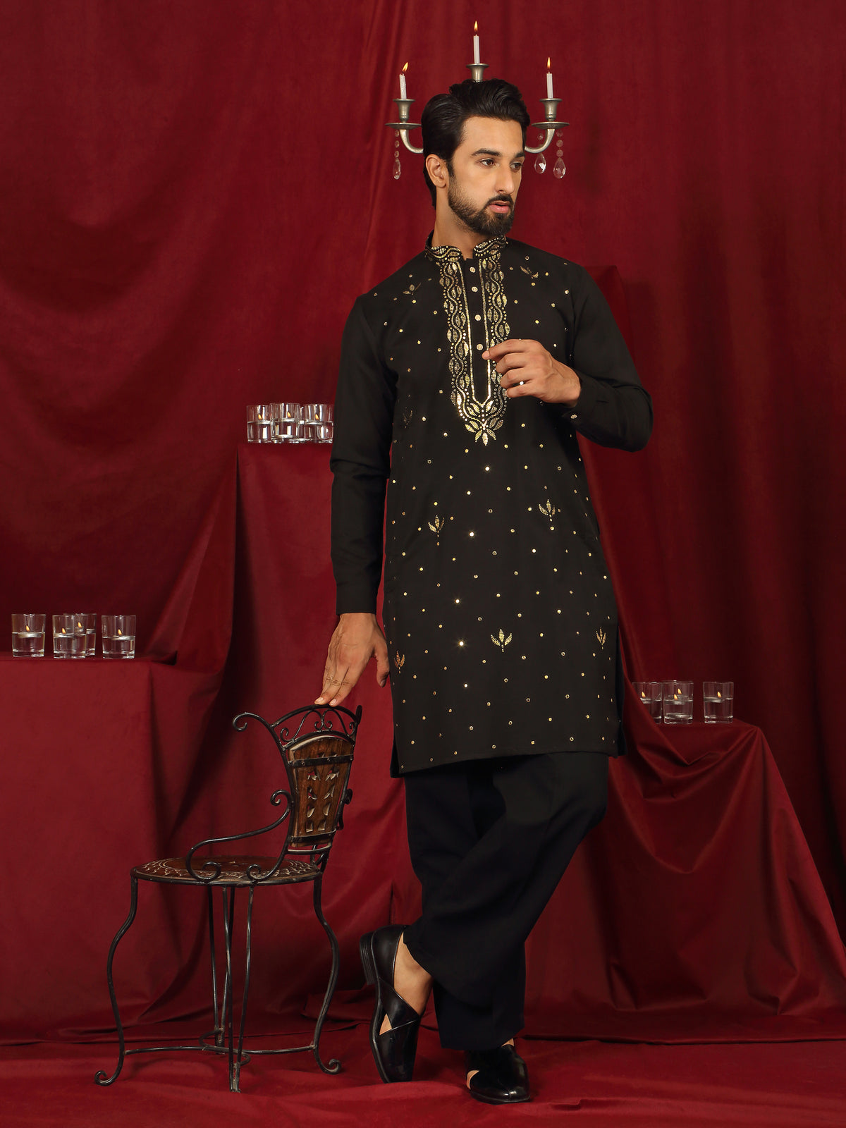 Luxe Men's Japanese Ethnic Motifs Design Golden Foil Work V-Neck Kurta with Trouser Set - Black