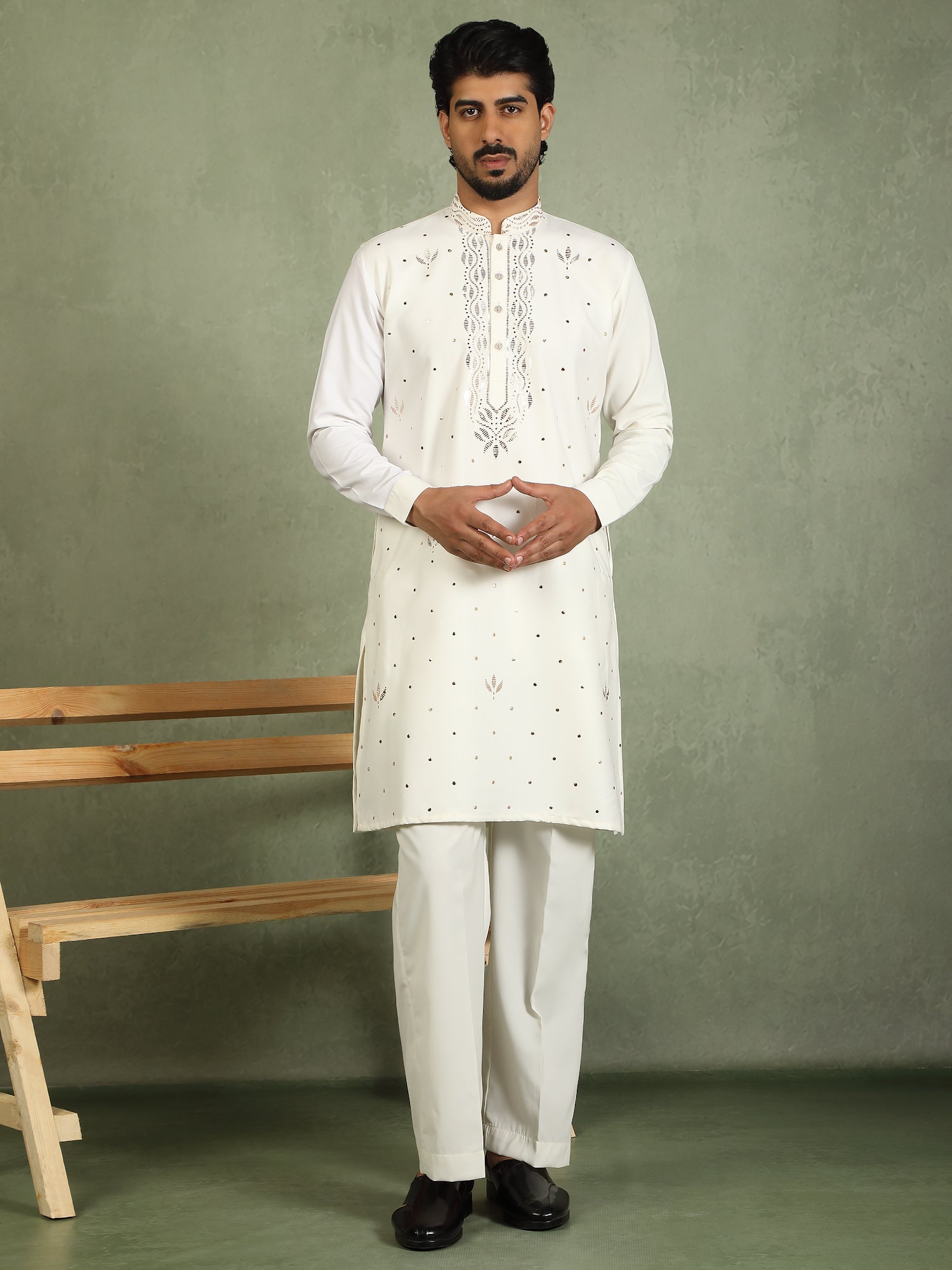 Luxe Men's Japanese Ethnic Motifs Design Golden Foil Work V-Neck Kurta with Trouser Set - Cream