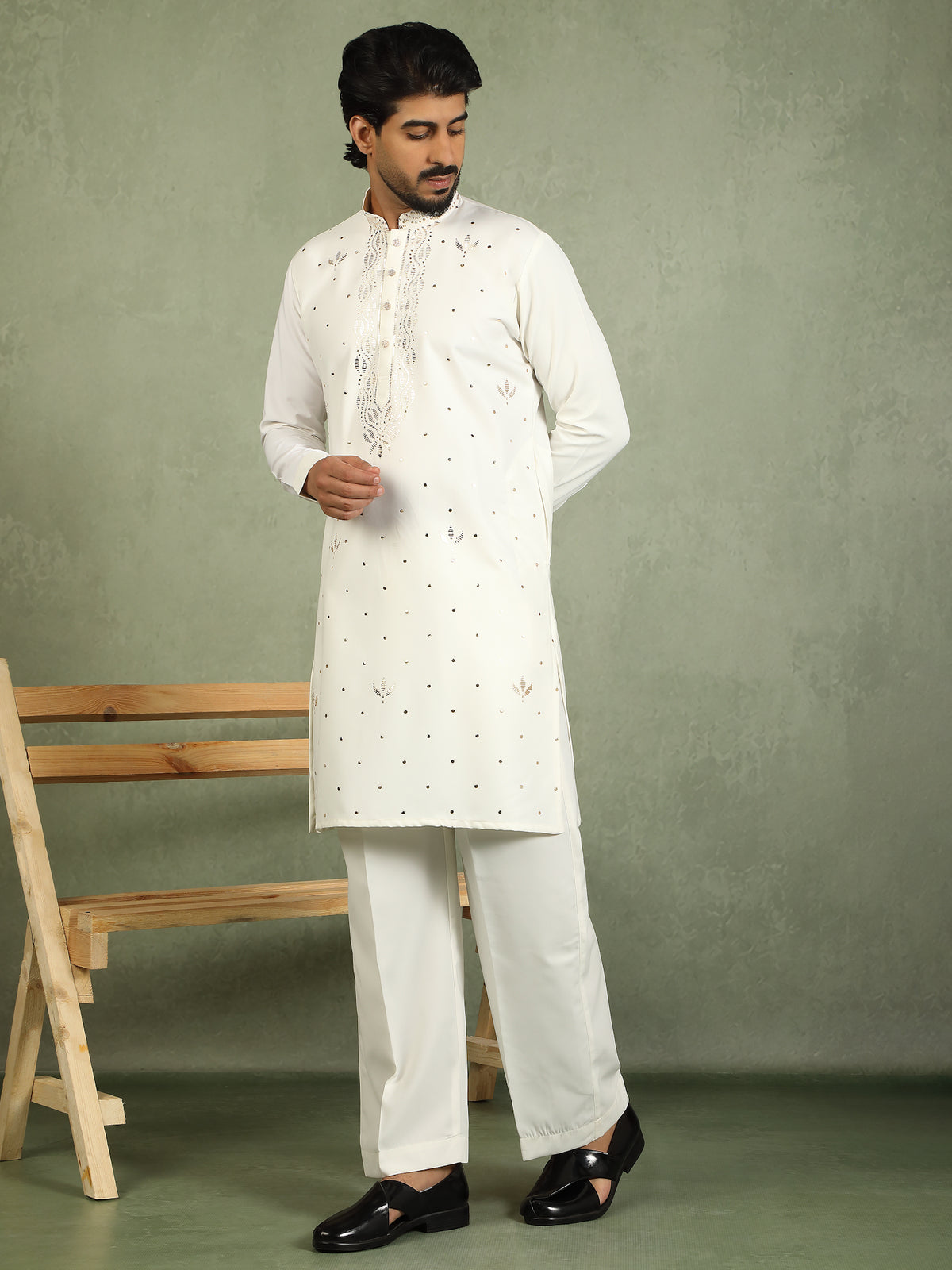 Luxe Men's Japanese Ethnic Motifs Design Golden Foil Work V-Neck Kurta with Trouser Set - Cream